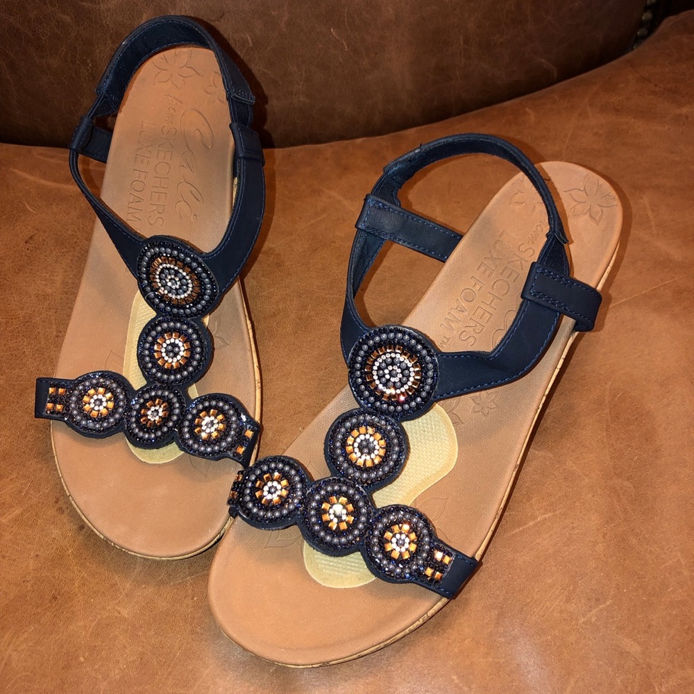 Skechers Women's Dark Blue Beaded Wedge Cork Luxe Foam Sandals. Like New